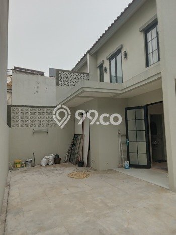 Rumah Elit Modern Tanpa Renovasi di Lippo Karawaci Tangerang Rumah Elit Modern Tanpa Renovasi di Lippo Karawaci Tangerang