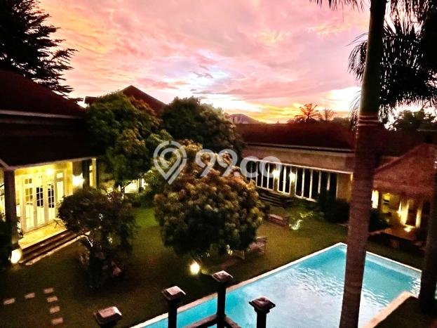 Rumah Asri area BSD City, Tangerang, Luas 1485m2m² LB 838m2m² Rumah Asri area BSD City, Tangerang, Luas 1485m2m² LB 838m2m²