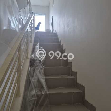 Disewakan Ruko di Kawasan Ramai Gading Serpong Luas 72m2 Disewakan Ruko di Kawasan Ramai Gading Serpong Luas 72m2