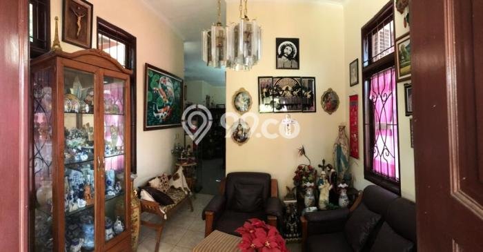 Rumah kawasan , Siap Huni, 2 KT, Dekat Tangerang, Tangerang, LT 241m2m² Bangunan 200m2m² Rumah kawasan , Siap Huni, 2 KT, Dekat Tangerang, Tangerang, LT 241m2m² Bangunan 200m2m²