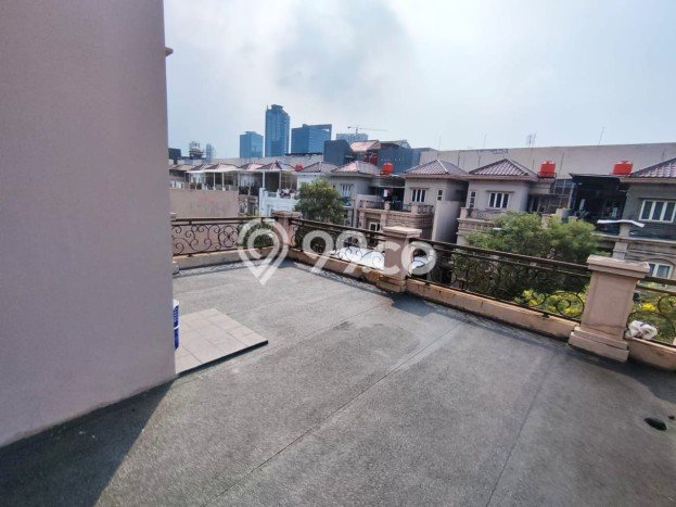 Jual Rumah Mewah Megah Dengan View Cantik di Alam Sutera, Tangerang Jual Rumah Mewah Megah Dengan View Cantik di Alam Sutera, Tangerang