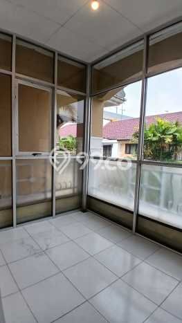 JUAL CEPAT! Rumah Ready Stock Lokasi Premium Pondok Gede, LT 200m² Bangunan 290m² JUAL CEPAT! Rumah Ready Stock Lokasi Premium Pondok Gede, LT 200m² Bangunan 290m²