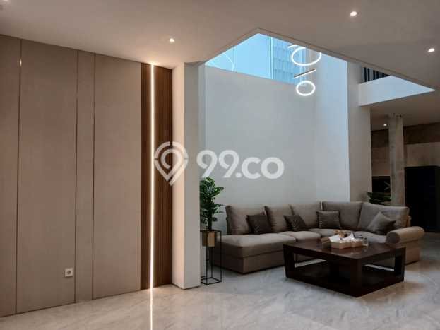 Rumah Siap Huni lokasi Alam Sutera, Tangerang, LT 240m² Bangunan 400m² Rumah Siap Huni lokasi Alam Sutera, Tangerang, LT 240m² Bangunan 400m²
