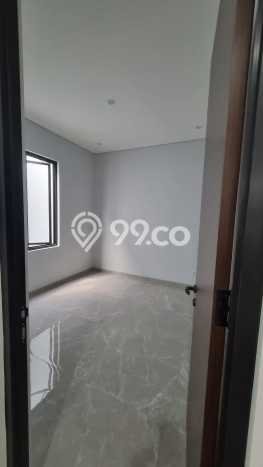For Sale! Luxury House LT 190m2 Desain Elegan di Alam Sutera For Sale! Luxury House LT 190m2 Desain Elegan di Alam Sutera