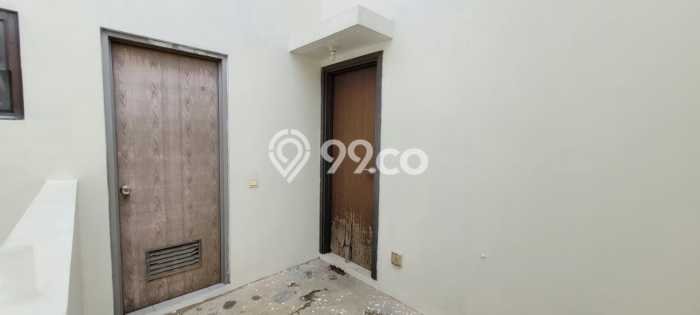 Rumah Luxury Modern Tanpa Renovasi di BSD Tangerang Rumah Luxury Modern Tanpa Renovasi di BSD Tangerang