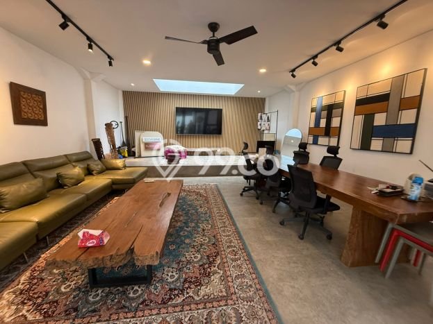 Rumah Elit Modern Tanpa Renovasi di BSD Tangerang Rumah Elit Modern Tanpa Renovasi di BSD Tangerang