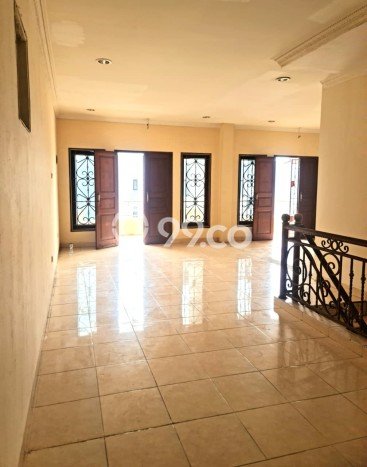 FOR RENT! Ruko di Jelambar Cocok untuk Bisnis 450m2 FOR RENT! Ruko di Jelambar Cocok untuk Bisnis 450m2