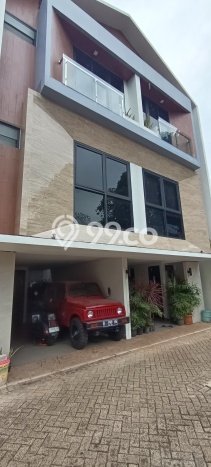 Rumah Strategis Minimalis Lb 105m2 di Cilandak, Jakarta Selatan Rumah Strategis Minimalis Lb 105m2 di Cilandak, Jakarta Selatan