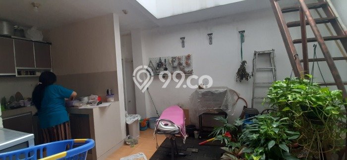 Rumah Elit Modern Siap Huni di Pondok Indah Jakarta Selatan Rumah Elit Modern Siap Huni di Pondok Indah Jakarta Selatan