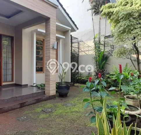 LOKASI STRATEGIS! Rumah di Pondok Indah, Dekat Tol, 3 KT, Luas 225m² Bangunan 180m² LOKASI STRATEGIS! Rumah di Pondok Indah, Dekat Tol, 3 KT, Luas 225m² Bangunan 180m²