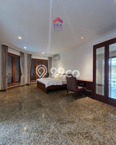 Ready to Use! Luxury House LT 603m2 Desain Elegan di Pondok Indah Ready to Use! Luxury House LT 603m2 Desain Elegan di Pondok Indah