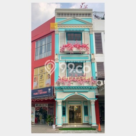 Ruko Dijual di Prime Area Jakarta Selatan Luas 243m2 Ruko Dijual di Prime Area Jakarta Selatan Luas 243m2