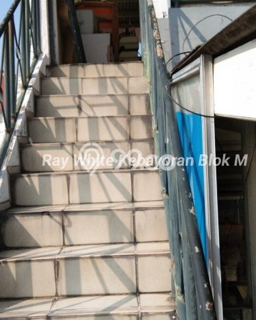 Komersial Dijual di Tebet LT 250m2, LB 650m2 Solusi Investasi Cerdas Komersial Dijual di Tebet LT 250m2, LB 650m2 Solusi Investasi Cerdas