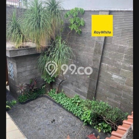Siap Huni Rumah Mewah 6 Kamar di Menteng Dekat ke Mana Saja Siap Huni Rumah Mewah 6 Kamar di Menteng Dekat ke Mana Saja