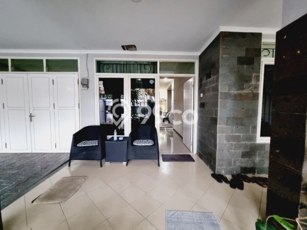Rumah Mewah Siap Huni LT 309m2 di Laweyan, Surakarta Rumah Mewah Siap Huni LT 309m2 di Laweyan, Surakarta