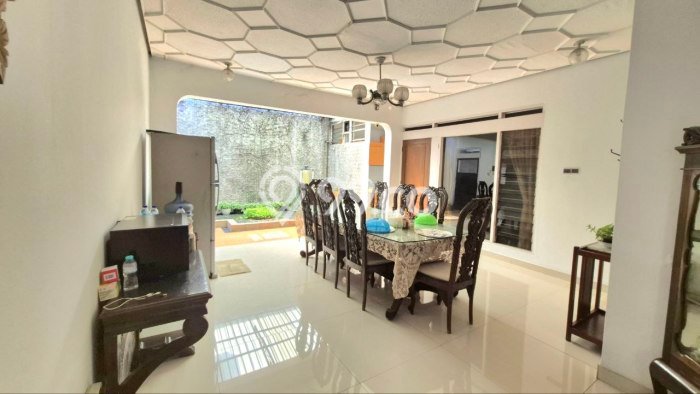 Area Ramai! Komersial Dijual di Colomadu untuk Bisnis Luas Bangunan 1000m2 Area Ramai! Komersial Dijual di Colomadu untuk Bisnis Luas Bangunan 1000m2