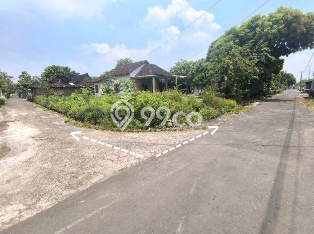 Jarang Ada! Tanah di Colomadu Punya Luas 200m2 SHM Jarang Ada! Tanah di Colomadu Punya Luas 200m2 SHM
