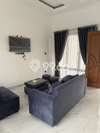 Dijual Cepat Rumah Favorit Siap Huni LB 170m2 di Colomadu, Karanganyar Dijual Cepat Rumah Favorit Siap Huni LB 170m2 di Colomadu, Karanganyar