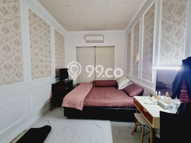 Rumah Mewah Siap Huni LT 309m2 di Laweyan, Surakarta Rumah Mewah Siap Huni LT 309m2 di Laweyan, Surakarta