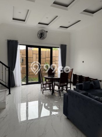 Dijual Cepat Rumah Favorit Siap Huni LB 170m2 di Colomadu, Karanganyar Dijual Cepat Rumah Favorit Siap Huni LB 170m2 di Colomadu, Karanganyar