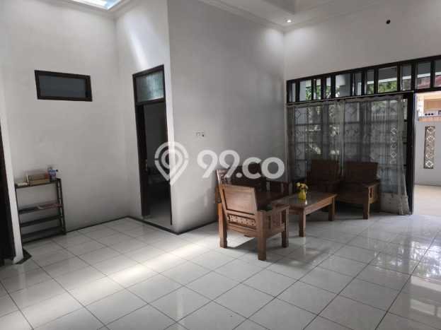 Rumah area Colomadu, 3 KM, Lingkungan Strategis, LT 186m² Bangunan 200m² Rumah area Colomadu, 3 KM, Lingkungan Strategis, LT 186m² Bangunan 200m²