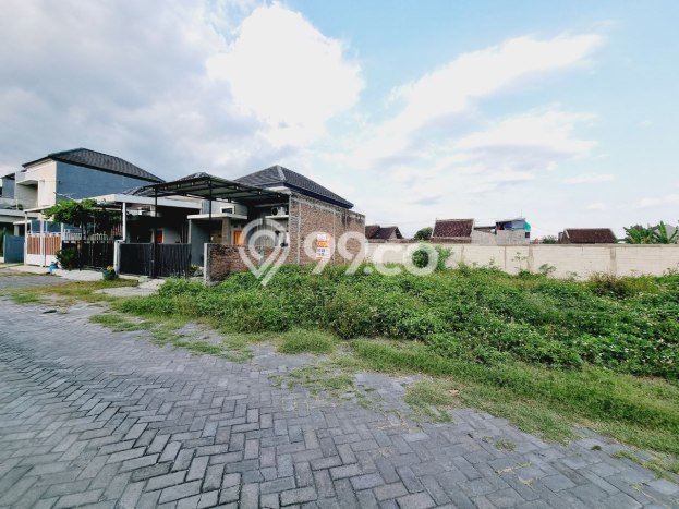 Tanah Lokasi Strategis di Kartosuro, Luas 102m², Lingkungan Nyaman, Akses Kartosuro, Sukoharjo, Sukoharjo Tanah Lokasi Strategis di Kartosuro, Luas 102m², Lingkungan Nyaman, Akses Kartosuro, Sukoharjo, Sukoharjo