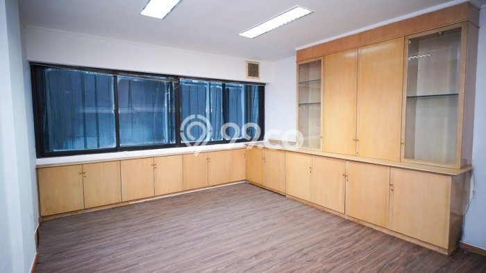 Dijual! Kantor di Pangeran Jayakarta Jakarta Pusat LT 141m2 / LB 494m2 Kawasan Strategis Dijual! Kantor di Pangeran Jayakarta Jakarta Pusat LT 141m2 / LB 494m2 Kawasan Strategis