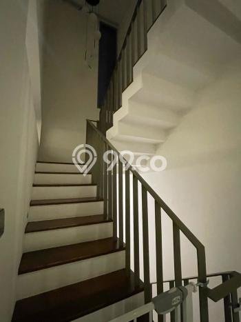 Rumah sewa siap pakai 4 Kamar Tidur di Kemang, Jakarta Selatan Rumah sewa siap pakai 4 Kamar Tidur di Kemang, Jakarta Selatan