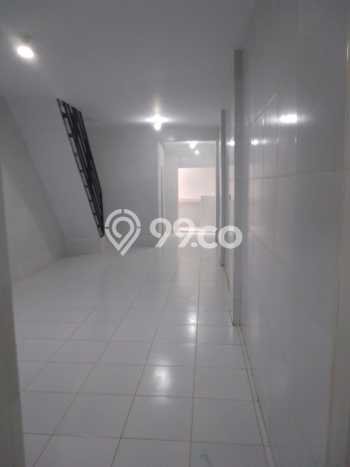 Rumah Mewah LB 160m2 Siap Huni Desain Elegan di Angke, Jakarta Barat Rumah Mewah LB 160m2 Siap Huni Desain Elegan di Angke, Jakarta Barat