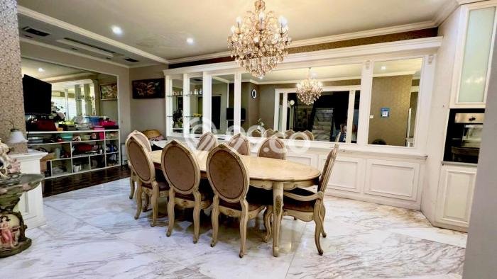 Rumah Elit Modern Siap Huni di Pantai Indah Kapuk Jakarta Utara Rumah Elit Modern Siap Huni di Pantai Indah Kapuk Jakarta Utara