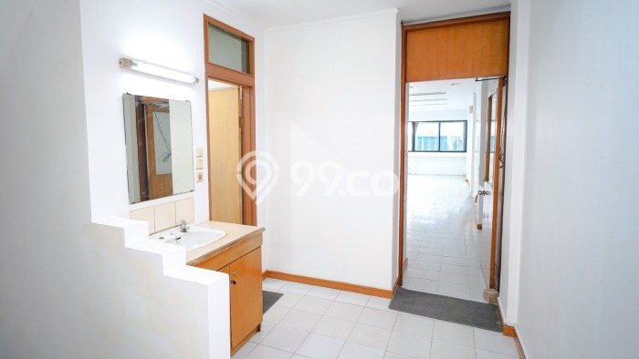 Dijual! Kantor di Pangeran Jayakarta Jakarta Pusat LT 141m2 / LB 494m2 Kawasan Strategis Dijual! Kantor di Pangeran Jayakarta Jakarta Pusat LT 141m2 / LB 494m2 Kawasan Strategis