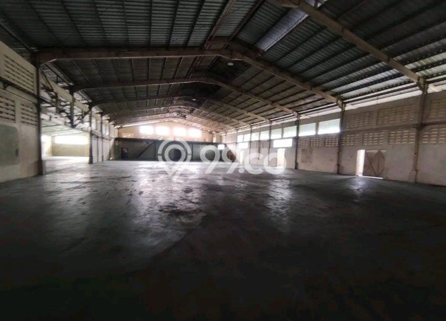 Disewakan Gudang komersial di Cikupa luas bangunan 2350m2 Disewakan Gudang komersial di Cikupa luas bangunan 2350m2