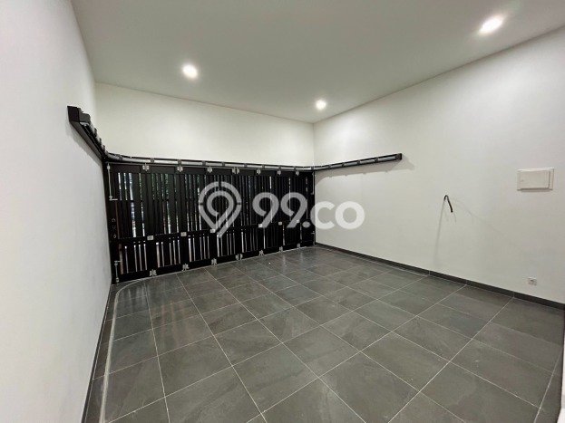 Rumah Mewah Dijual LT 375m2 di BSD, Tangerang Selatan Rumah Mewah Dijual LT 375m2 di BSD, Tangerang Selatan