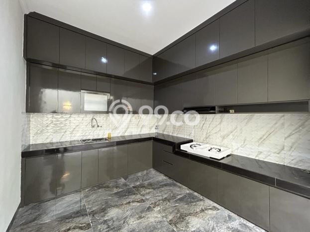 Rumah Luxury Modern Tanpa Renovasi di BSD Tangerang Rumah Luxury Modern Tanpa Renovasi di BSD Tangerang