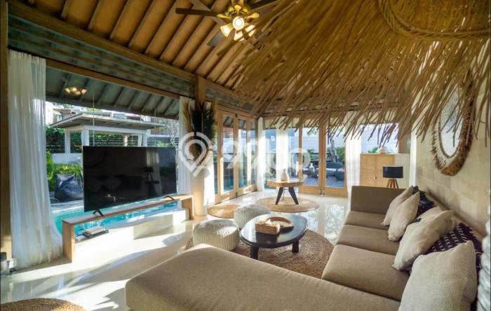 Dijual Vila di , Luas 956m2m², Area nyaman untuk keluarga Dijual Vila di , Luas 956m2m², Area nyaman untuk keluarga
