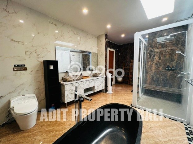 For Sale! Vila Kawasan , Area 490m2m², Lokasi Strategis For Sale! Vila Kawasan , Area 490m2m², Lokasi Strategis