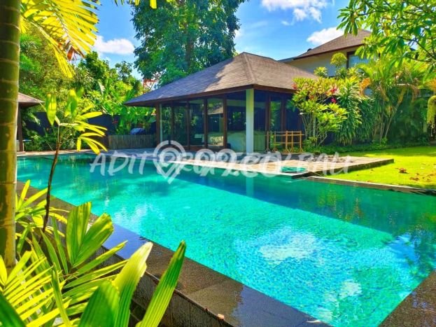 Jual Rumah Mewah Elegan Dengan View Cantik di Jimbaran, Badung Jual Rumah Mewah Elegan Dengan View Cantik di Jimbaran, Badung