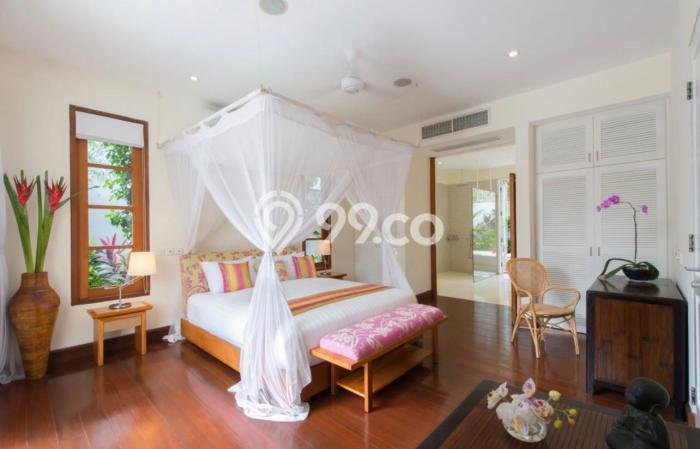 Vila Nyaman Kawasan , Area 1050m2m², Akses ke beragam fasilitas Vila Nyaman Kawasan , Area 1050m2m², Akses ke beragam fasilitas
