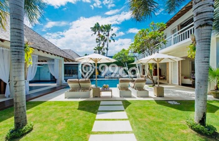 Vila Nyaman Kawasan , Area 1050m2m², Akses ke beragam fasilitas Vila Nyaman Kawasan , Area 1050m2m², Akses ke beragam fasilitas