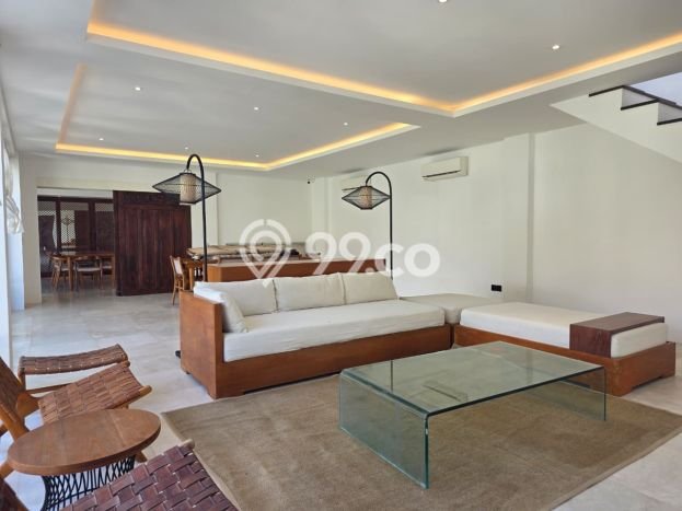 INVESTASI POTENSIAL! Vila Kawasan , Luas 726m2m², Kawasan Berkembang INVESTASI POTENSIAL! Vila Kawasan , Luas 726m2m², Kawasan Berkembang