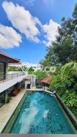 Vila Nyaman di , Luas 845m2m², View Menarik di area Vila Nyaman di , Luas 845m2m², View Menarik di area