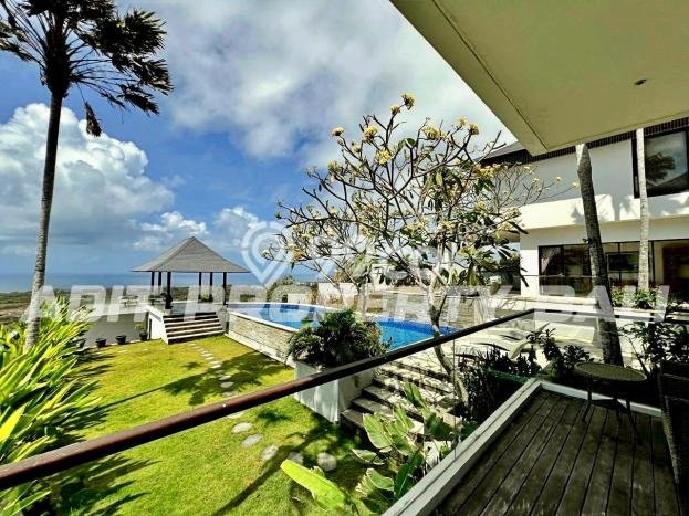 Rumah Elit LB 800m2 Siap Huni Desain Elegan di Jimbaran, Badung Rumah Elit LB 800m2 Siap Huni Desain Elegan di Jimbaran, Badung