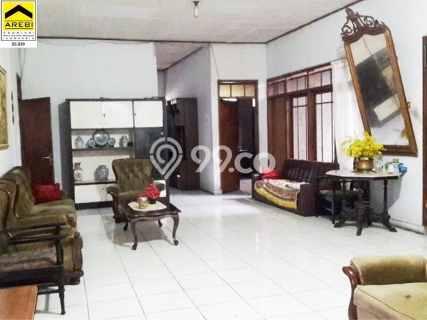Rumah Elit LB 250m2 Siap Huni Desain Elegan di Buah Batu, Bandung Rumah Elit LB 250m2 Siap Huni Desain Elegan di Buah Batu, Bandung
