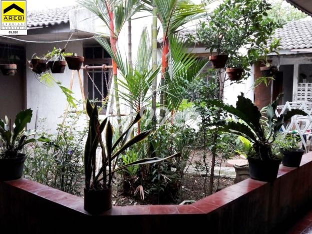 Rumah Elit LB 250m2 Siap Huni Desain Elegan di Buah Batu, Bandung Rumah Elit LB 250m2 Siap Huni Desain Elegan di Buah Batu, Bandung