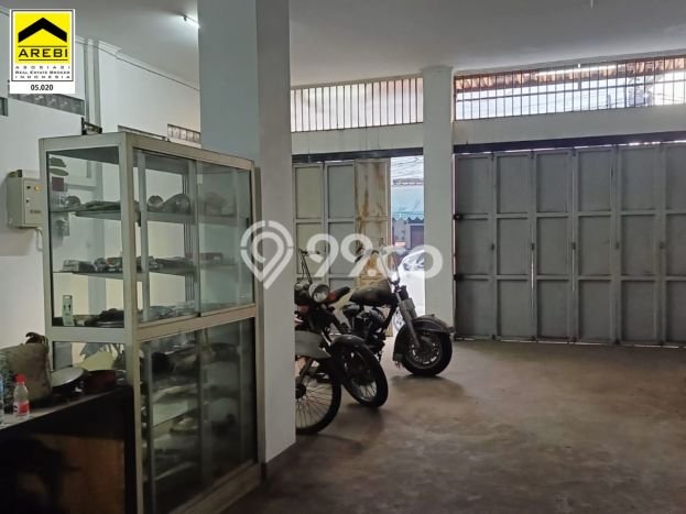 Lokasi Strategis! Dijual Ruko Bisnis di Antapani, Bandung Kondisi Baik Lokasi Strategis! Dijual Ruko Bisnis di Antapani, Bandung Kondisi Baik
