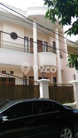 Disewakan Segera Rumah Kondisi Baik di Kawasan Kebayoran Baru, Jakarta Selatan Disewakan Segera Rumah Kondisi Baik di Kawasan Kebayoran Baru, Jakarta Selatan