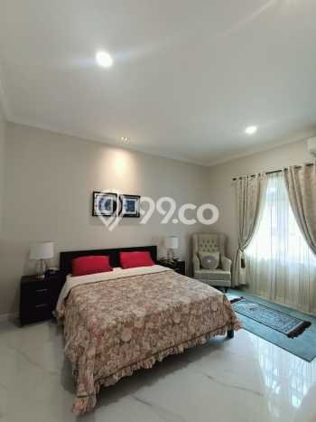 Rumah Elit LB 650m2 Siap Pakai Desain Elegan di Kemang, Jakarta Selatan Rumah Elit LB 650m2 Siap Pakai Desain Elegan di Kemang, Jakarta Selatan
