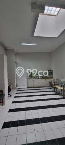 Disewakan Rumah Strategis di Pondok Indah LT 1200m2 / LB 800m2 Siap Huni Disewakan Rumah Strategis di Pondok Indah LT 1200m2 / LB 800m2 Siap Huni