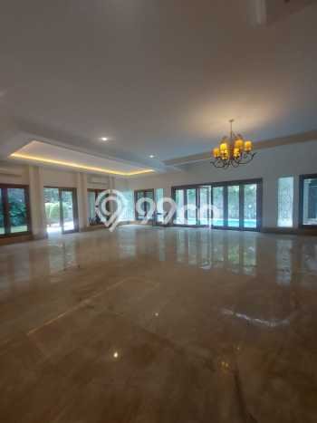 Disewakan! Rumah 5 Kamar Tidur &
5 Kamar Mandi di Lebak Bulus, Jakarta Selatan Disewakan! Rumah 5 Kamar Tidur &
5 Kamar Mandi di Lebak Bulus, Jakarta Selatan