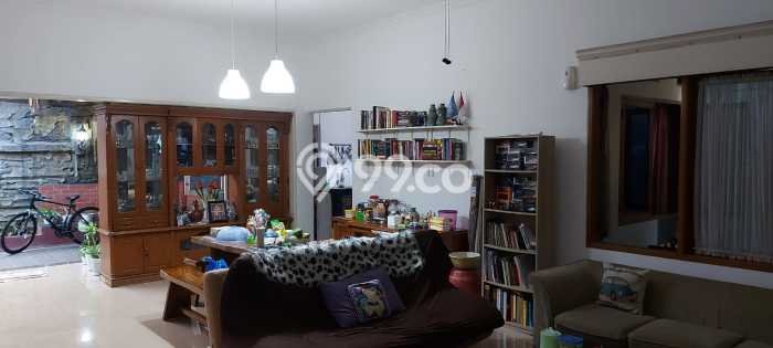 Rumah Mewah Dijual LT 315m2 di Duren Sawit, Jakarta Timur Rumah Mewah Dijual LT 315m2 di Duren Sawit, Jakarta Timur